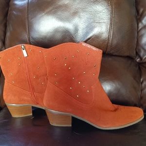Burnt Orange Bandolino Booties size 10